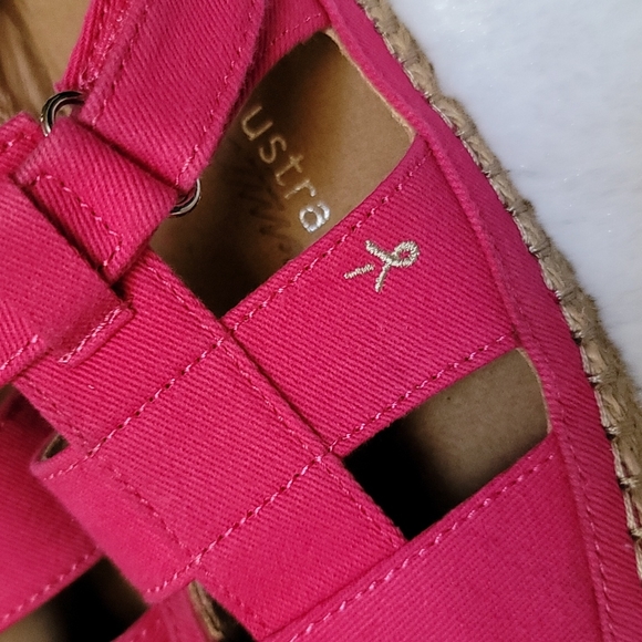 EMU Pink Sandals Size K 13 - Picture 2 of 10